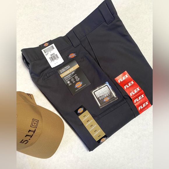 Dickies Flex Twill Straight Leg Loose Fit Black Pants - Picture 2 of 10